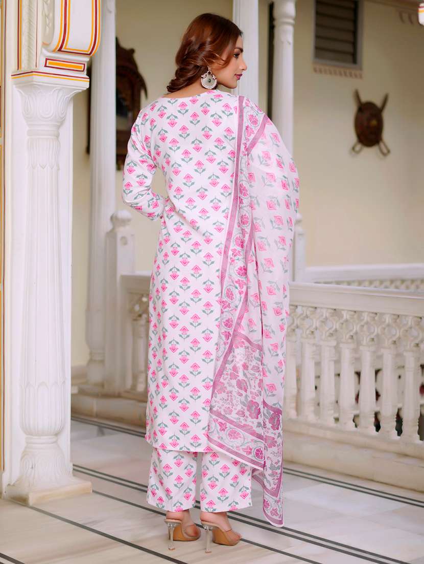 Women Printed Three Quarter Sleeves Kurta Pant Set With Dupatta - 22627108 -  Standard Image - 3