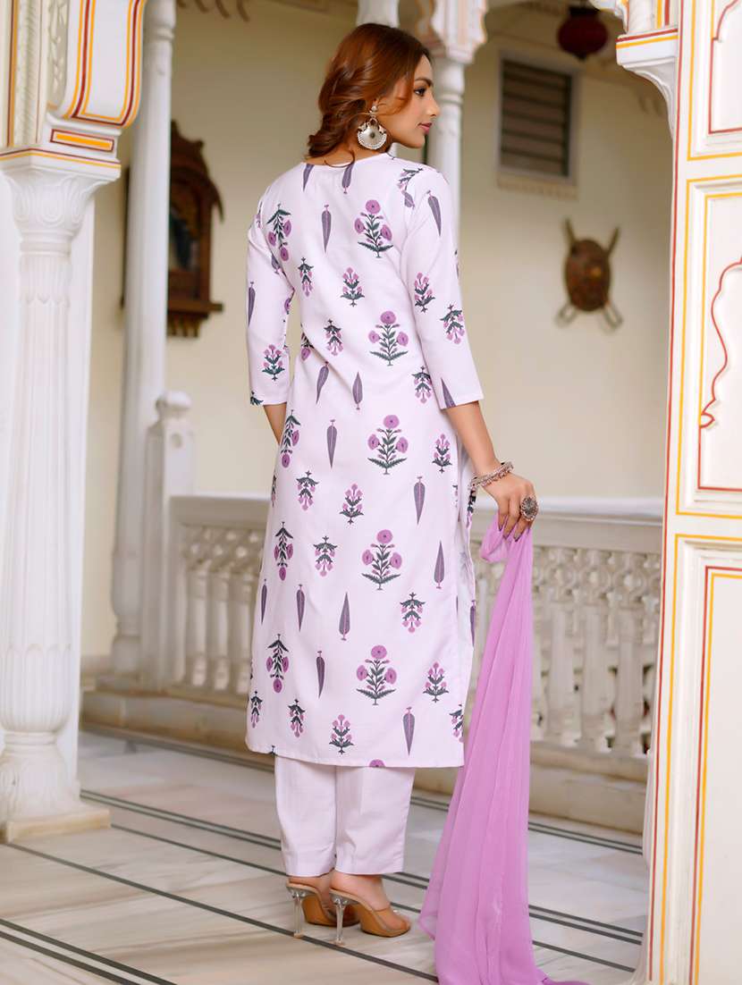 Women Printed Three Quarter Sleeves Kurta Pant Set With Dupatta - 22627110 -  Standard Image - 3