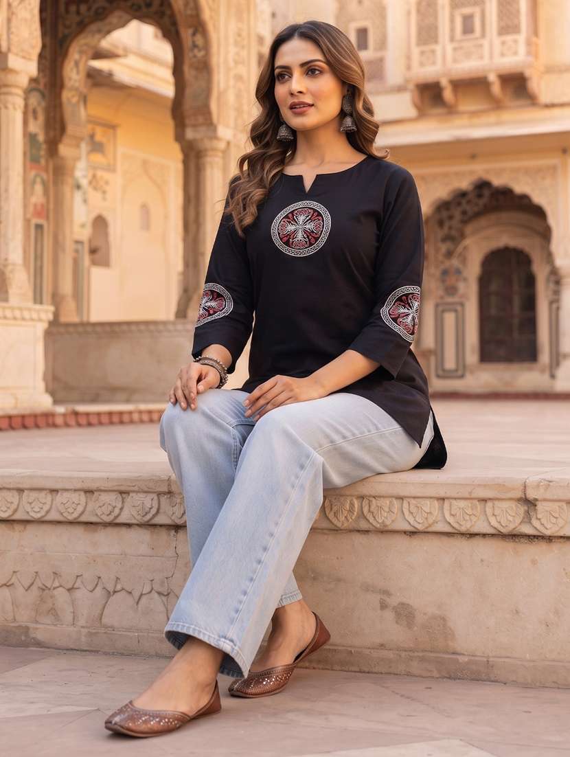 Women Solid With Work Three Quarter Sleeve Straight Kurti - 22635337 -  Standard Image - 5