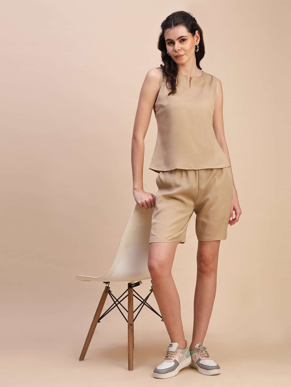 women solid sleeveless top and shorts set