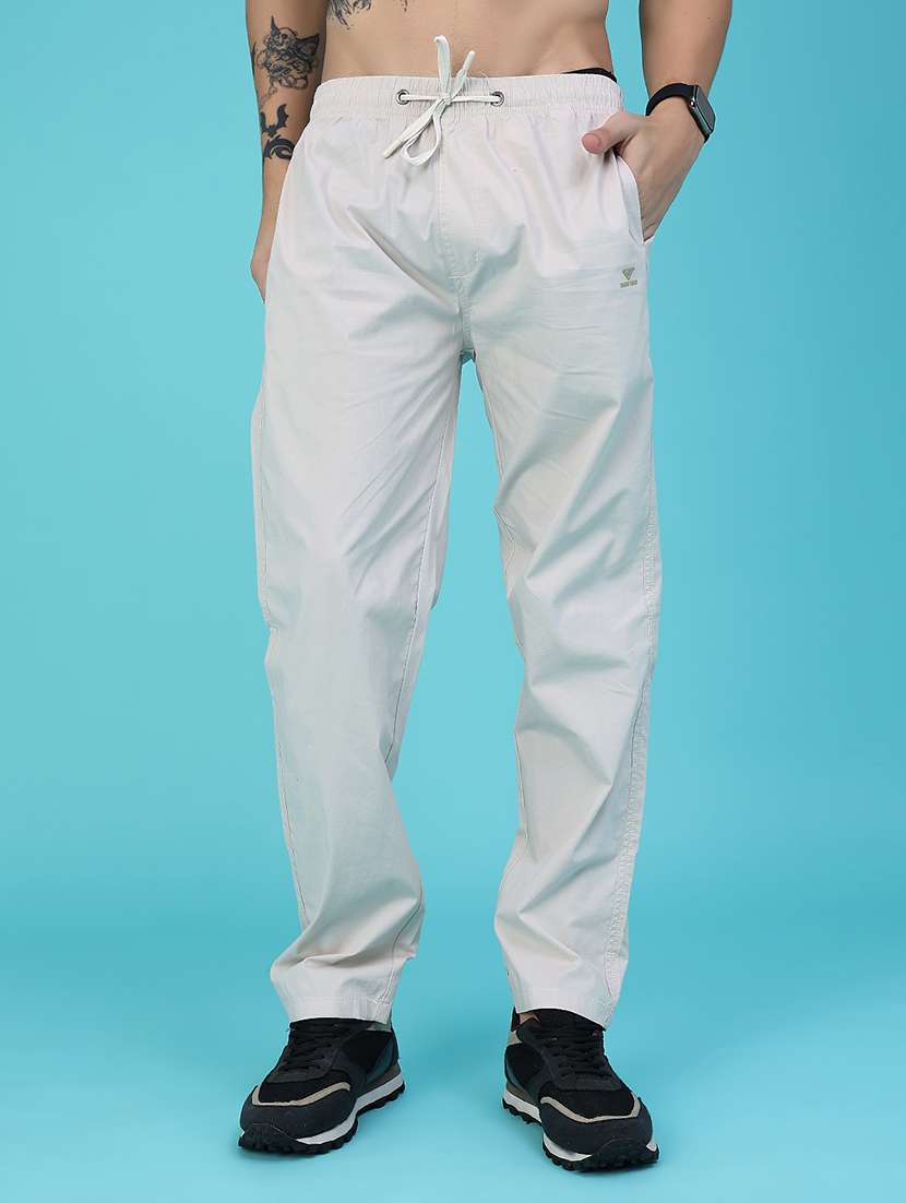 men solid mid rise flat front casual trouser