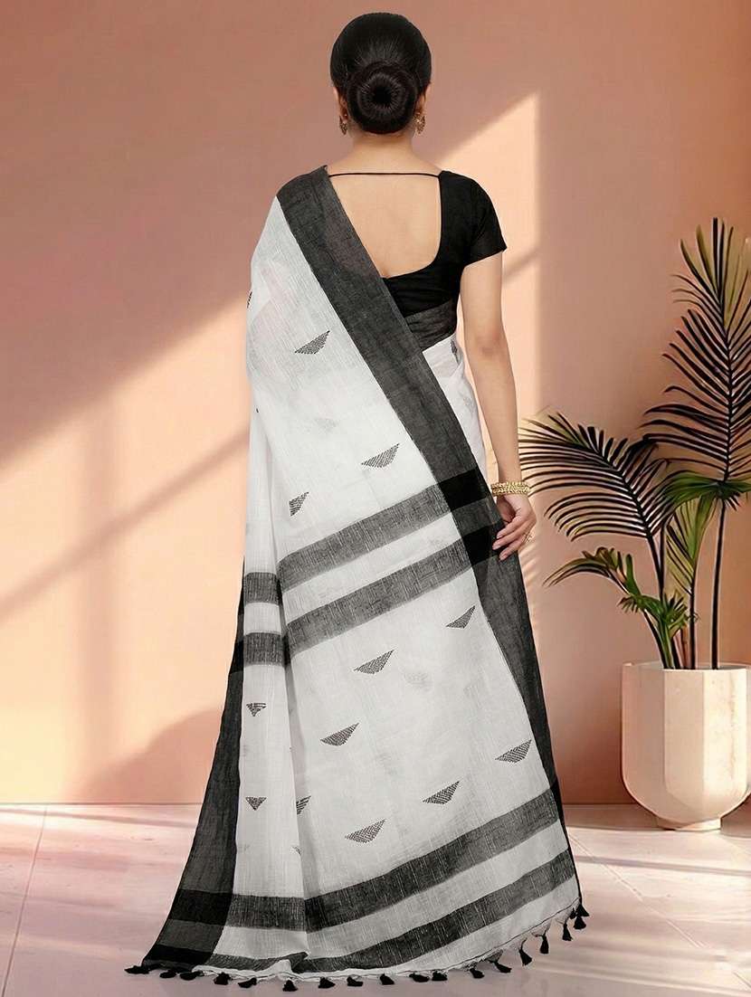 women self design handloom saree with blouse - 22637716 -  Standard Image - 3