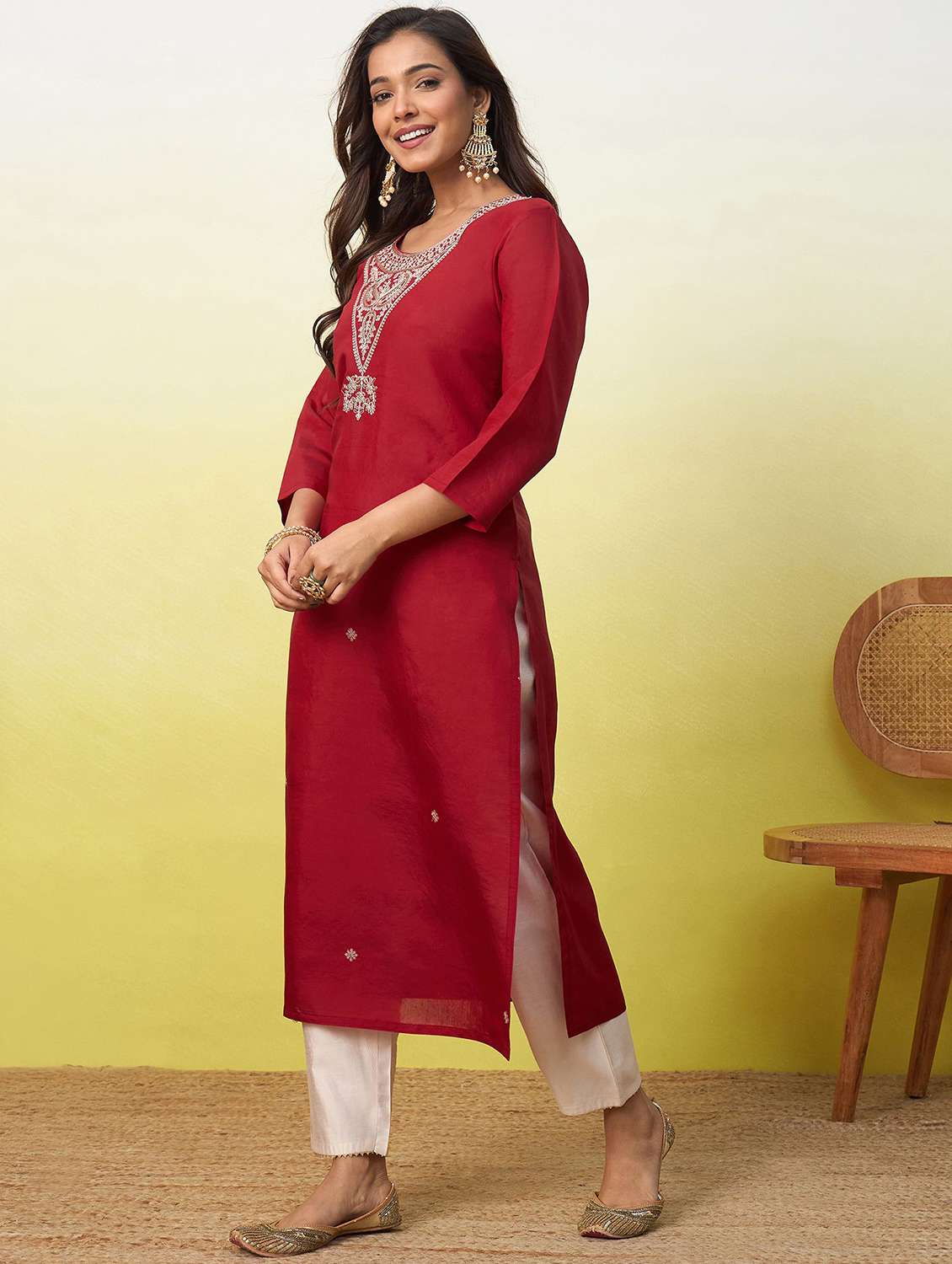 Women Solid With Work Three Quarter Sleeve Straight Kurta - 22639735 -  Standard Image - 3