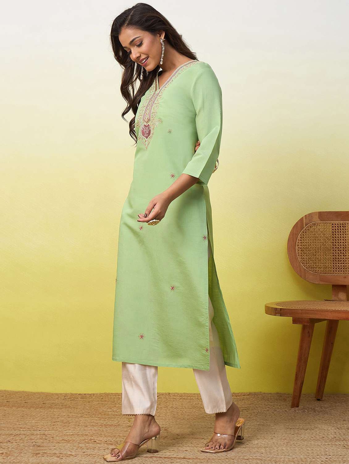 women solid with work three quarter sleeve straight kurta - 22639740 -  Standard Image - 3