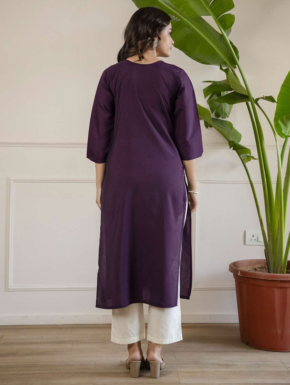 women solid with work three quarter sleeve straight kurta - 22639765 -  Standard Image - 3