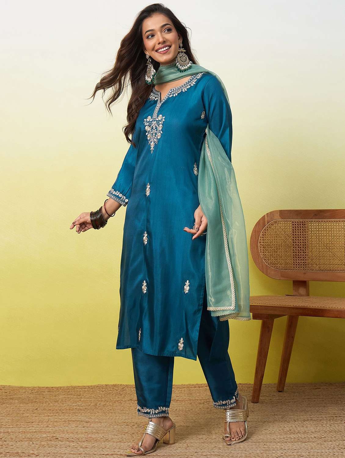 Women Embroidered Three Quarter Sleeves Kurta Pant Set With Dupatta - 22639789 -  Standard Image - 3