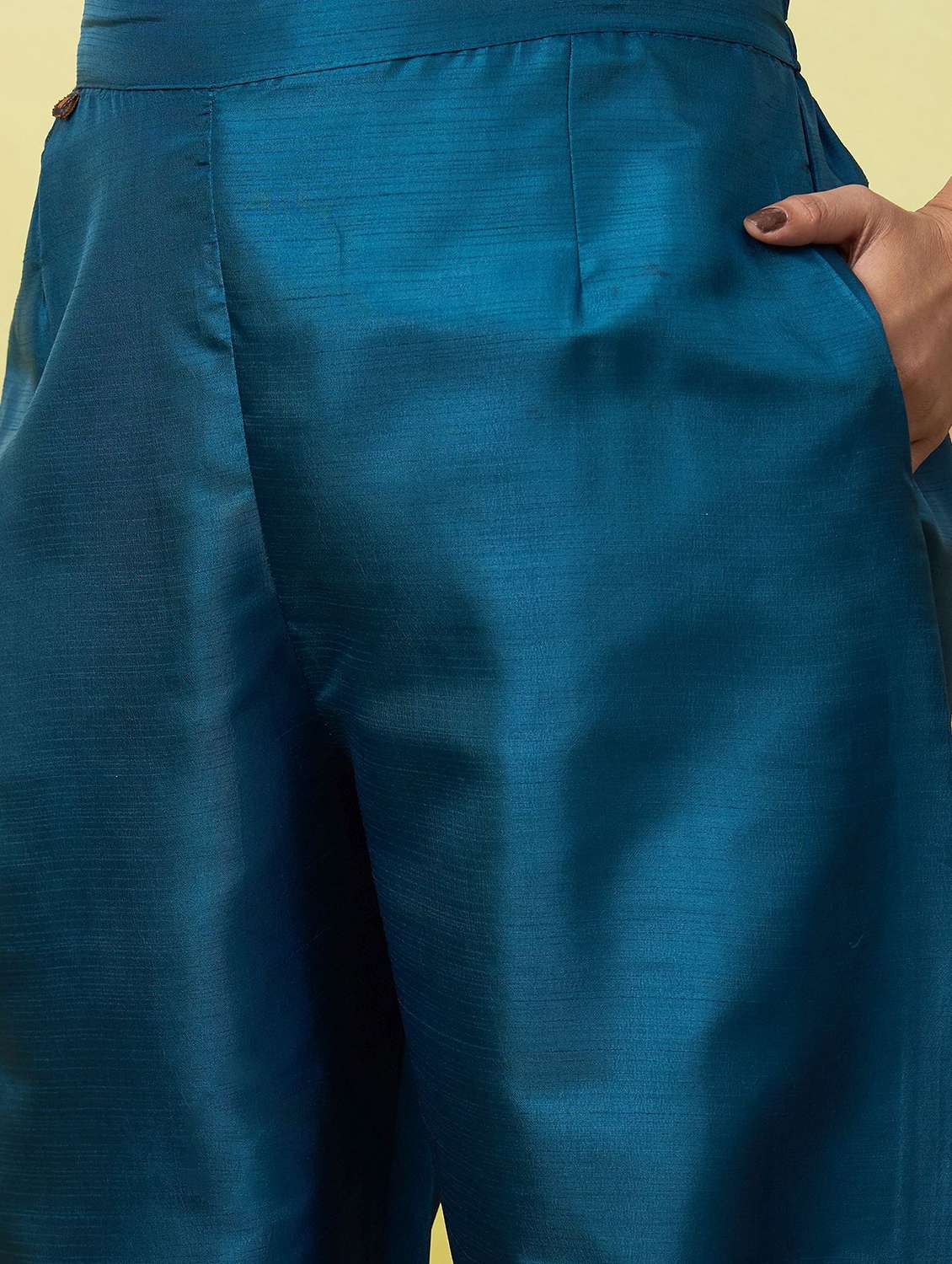 Women Embroidered Three Quarter Sleeves Kurta Pant Set With Dupatta - 22639789 -  Standard Image - 5