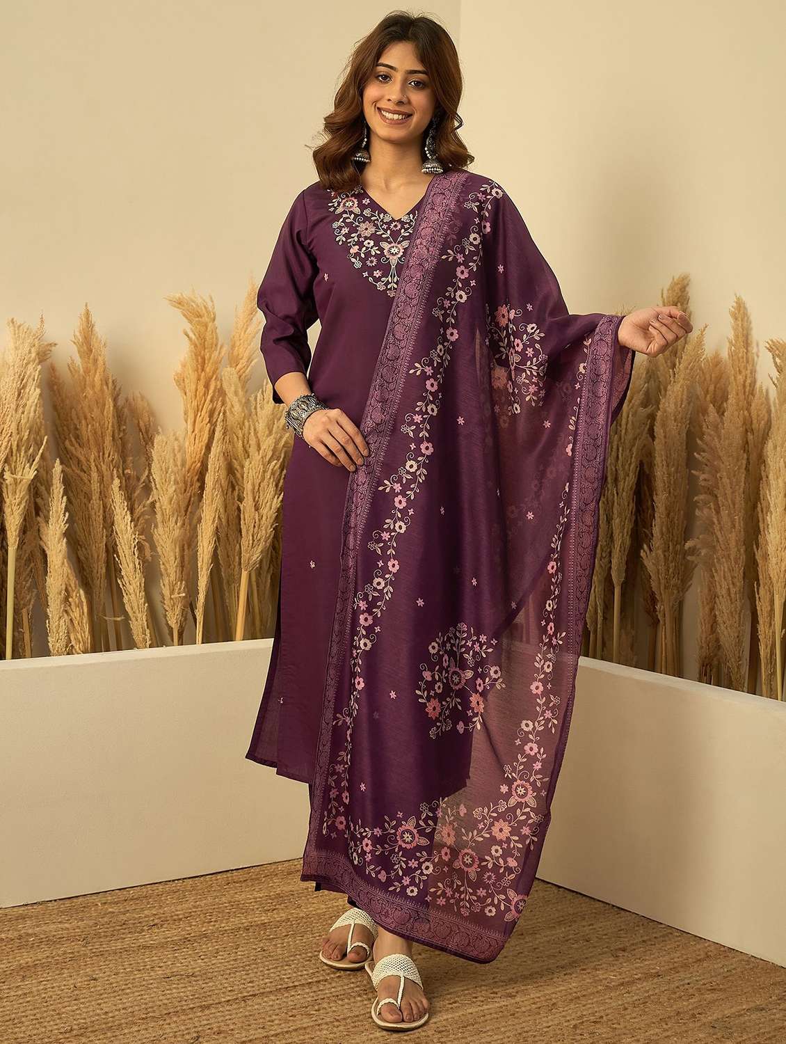 women embroidered three quarter sleeves kurta pant set with dupatta
