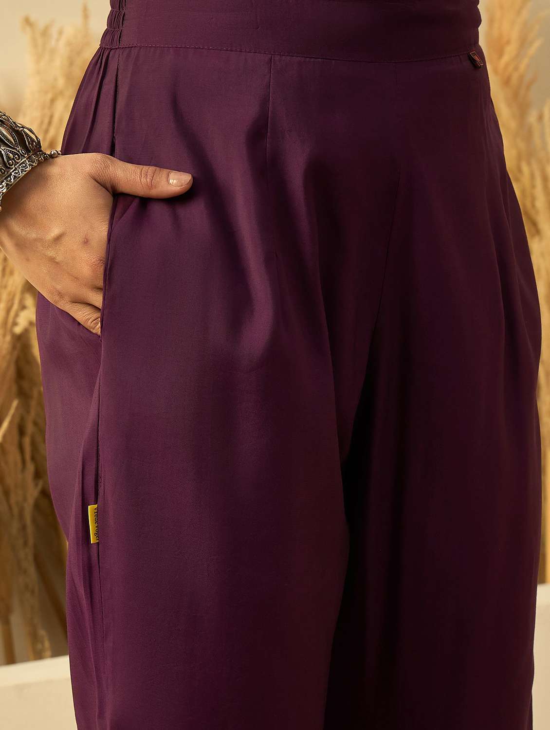 women embroidered three quarter sleeves kurta pant set with dupatta - 22639797 -  Standard Image - 5