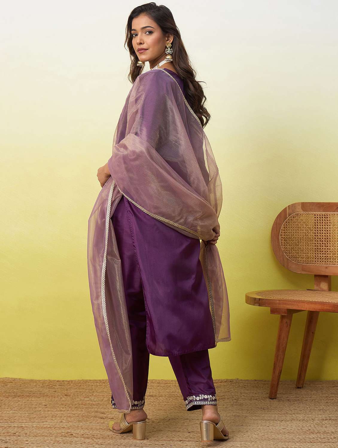 women embroidered three quarter sleeves kurta pant set with dupatta - 22639809 -  Standard Image - 3