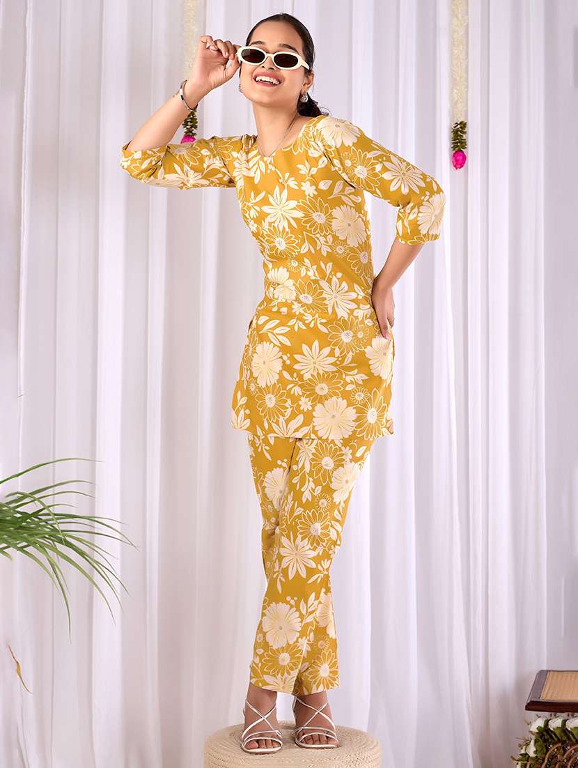 women printed three quarter sleeves ethnic co-ord set