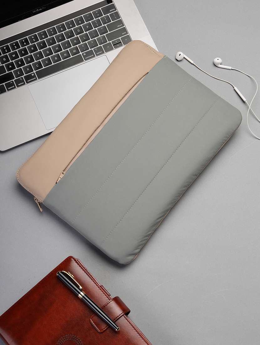 green polyester quilted zip laptop sleeve