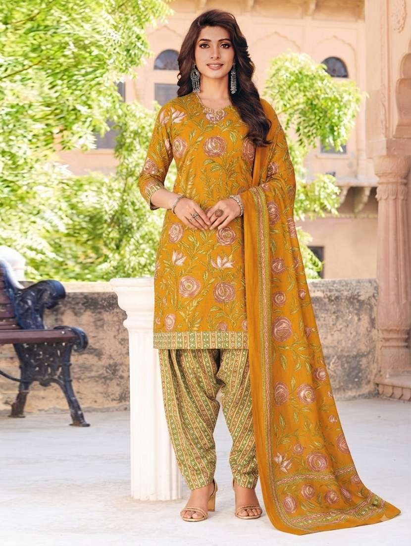 women printed three quarter sleeve kurta patiala with dupatta set