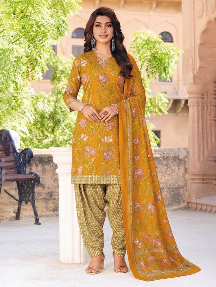 women printed three quarter sleeve kurta pant with dupatta set