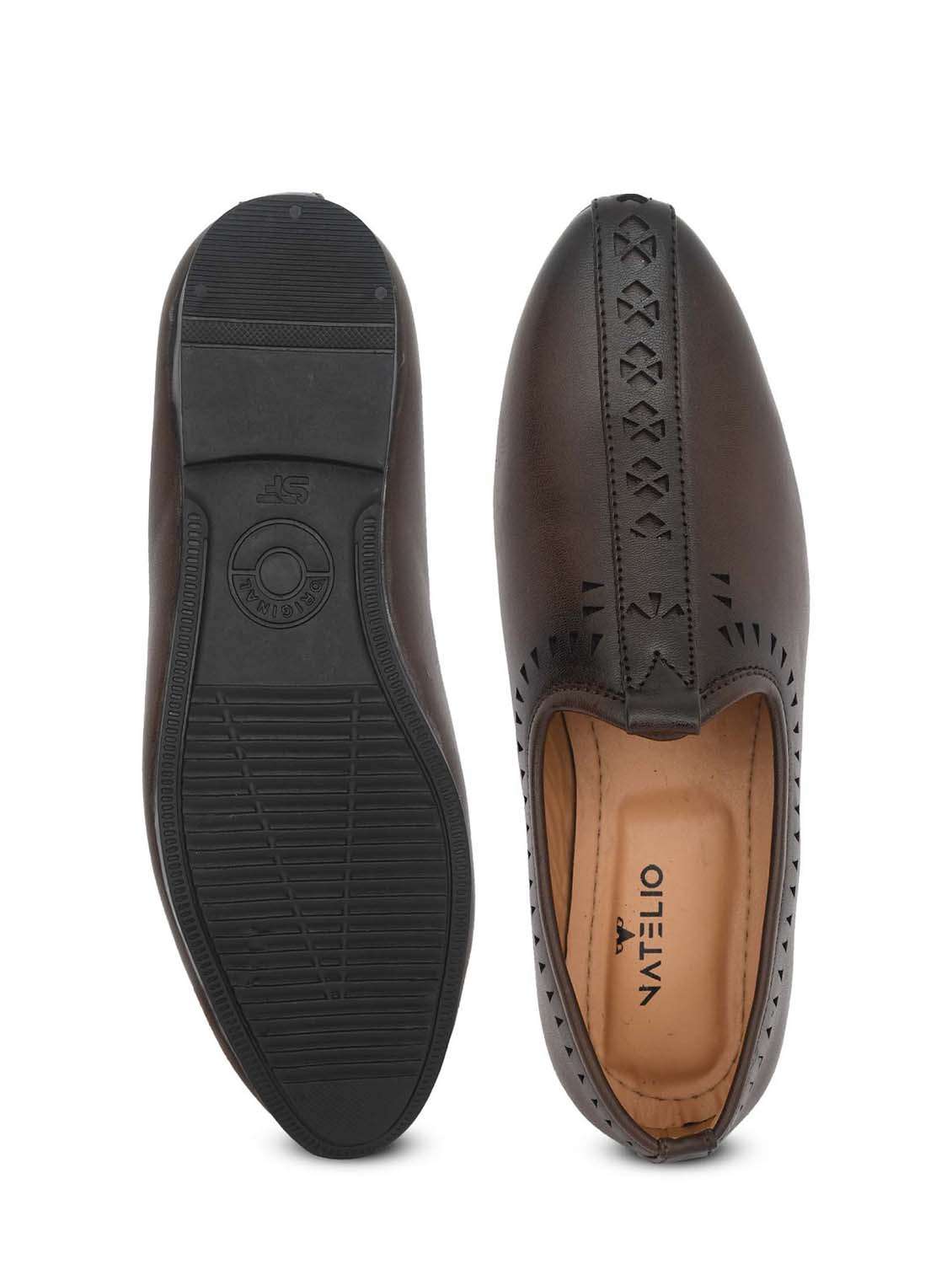 Men Cutwork Slip On Mojari - 22642833 -  Standard Image - 5