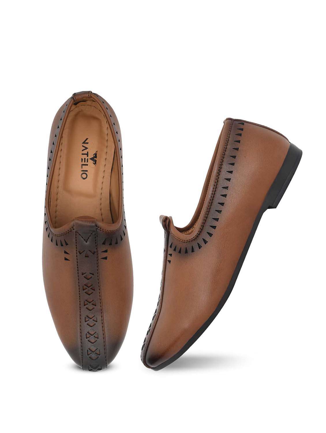 Men Cutwork Slip On Mojari - 22642834 -  Standard Image - 5