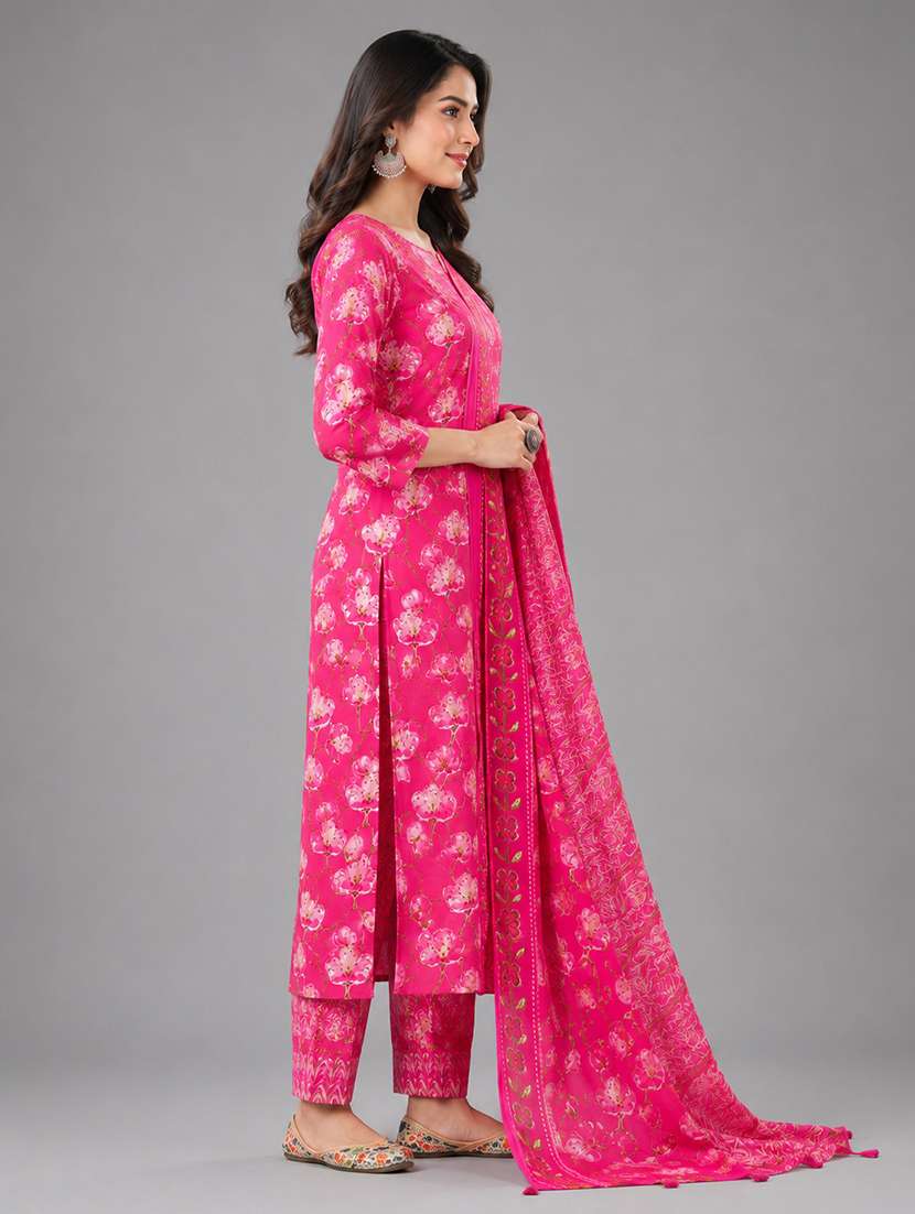 Women Floral Three Quarter Sleeve Kurta Pant With Dupatta Set - 22658444 -  Standard Image - 3