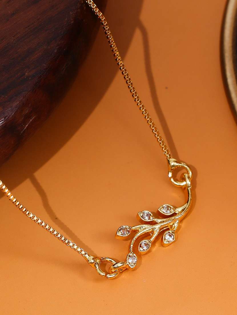 women crystal stone pendant