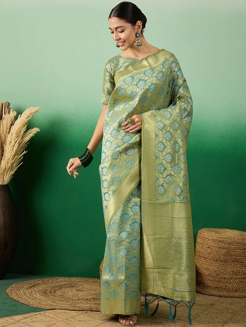 women self design banarasi saree with blouse