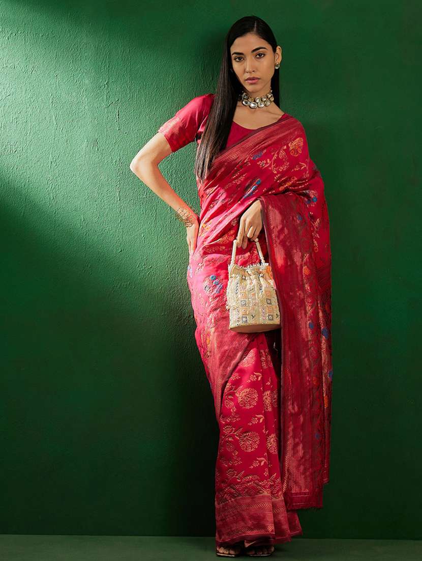 women self design banarasi saree with blouse