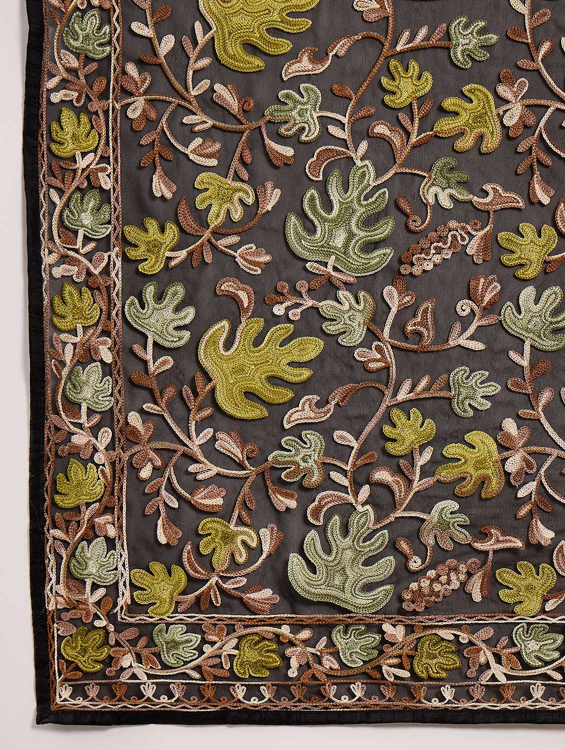 Women Solid With Work Embroidered Saree With Blouse - 22660551 -  Standard Image - 5