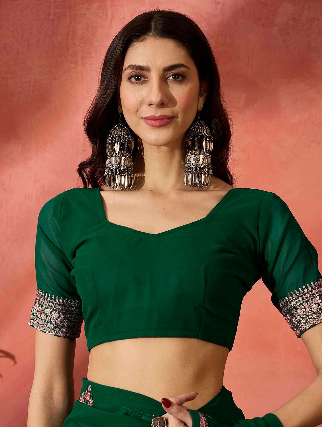 Women Solid With Work Embroidered Saree With Blouse - 22660648 -  Standard Image - 5