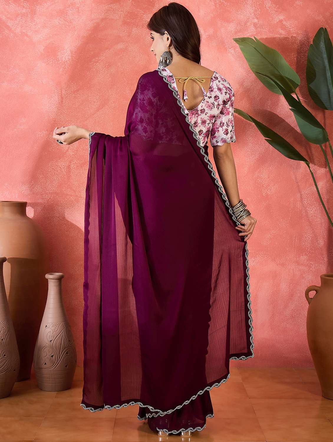 Women Solid With Embellished Bordered Saree With Blouse - 22660694 -  Standard Image - 3
