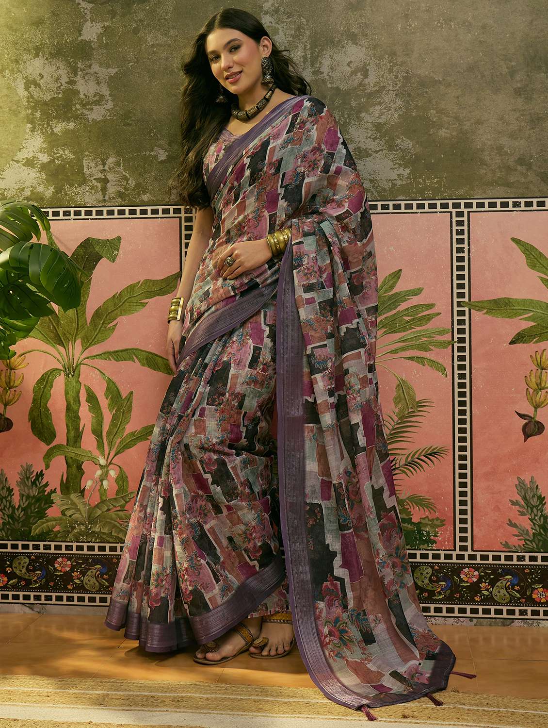 women printed casual wear saree with blouse