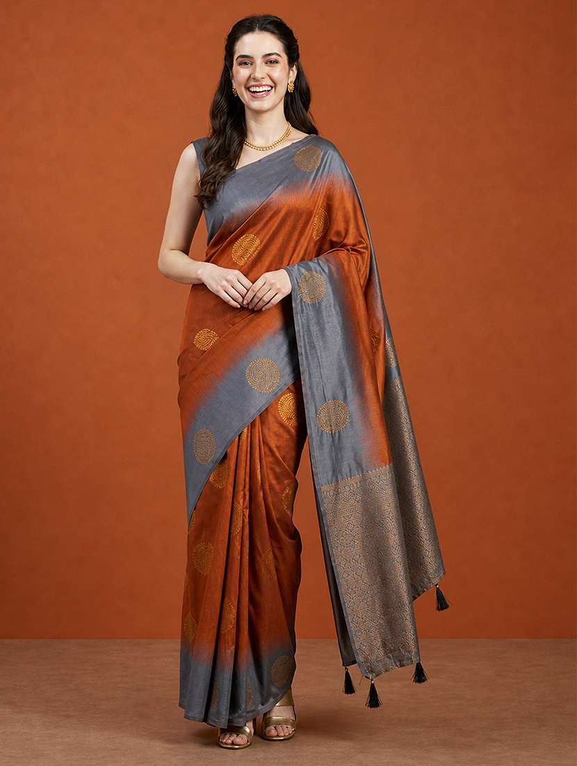 women self design banarasi saree with blouse
