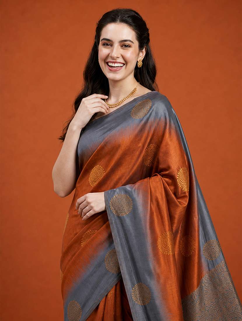 Women Self Design Banarasi Saree With Blouse - 22660857 -  Standard Image - 5