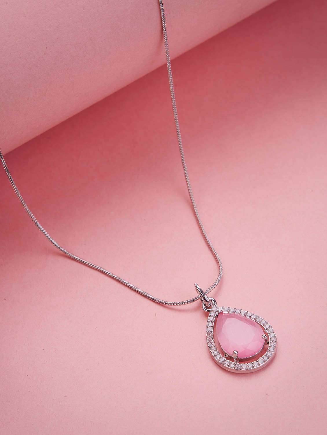 oval shape rhodium plated pendant with chain