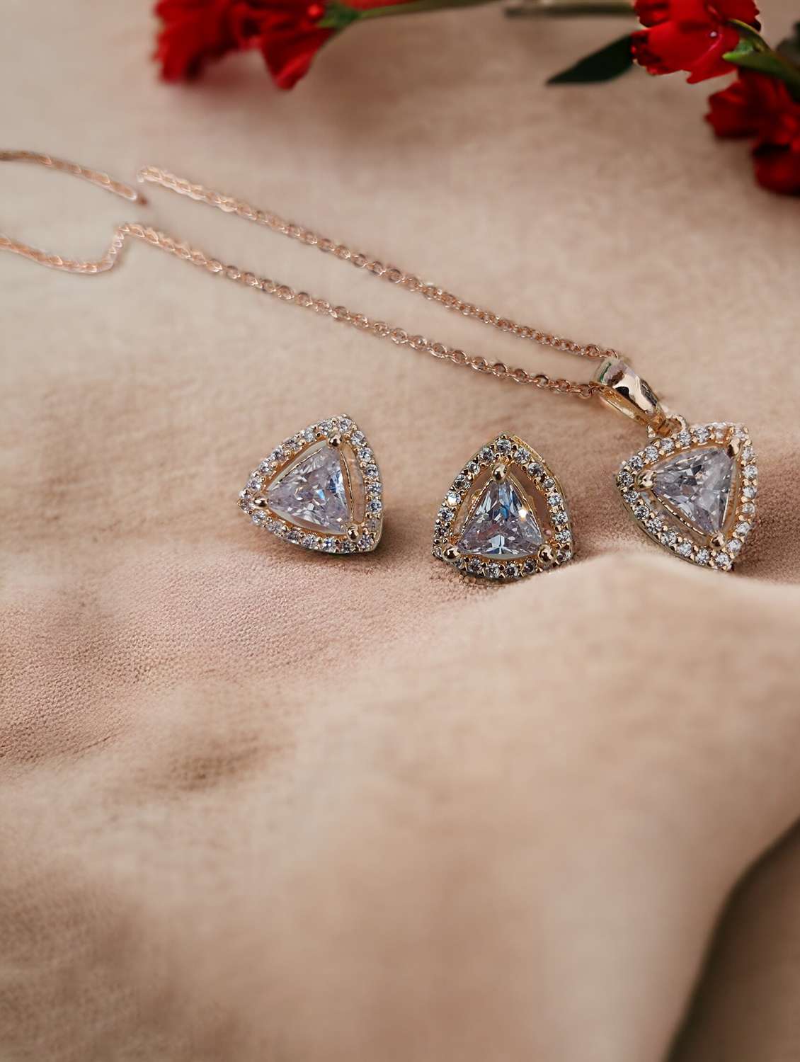 opal touch chic rose gold locket set with heart-shaped pendant