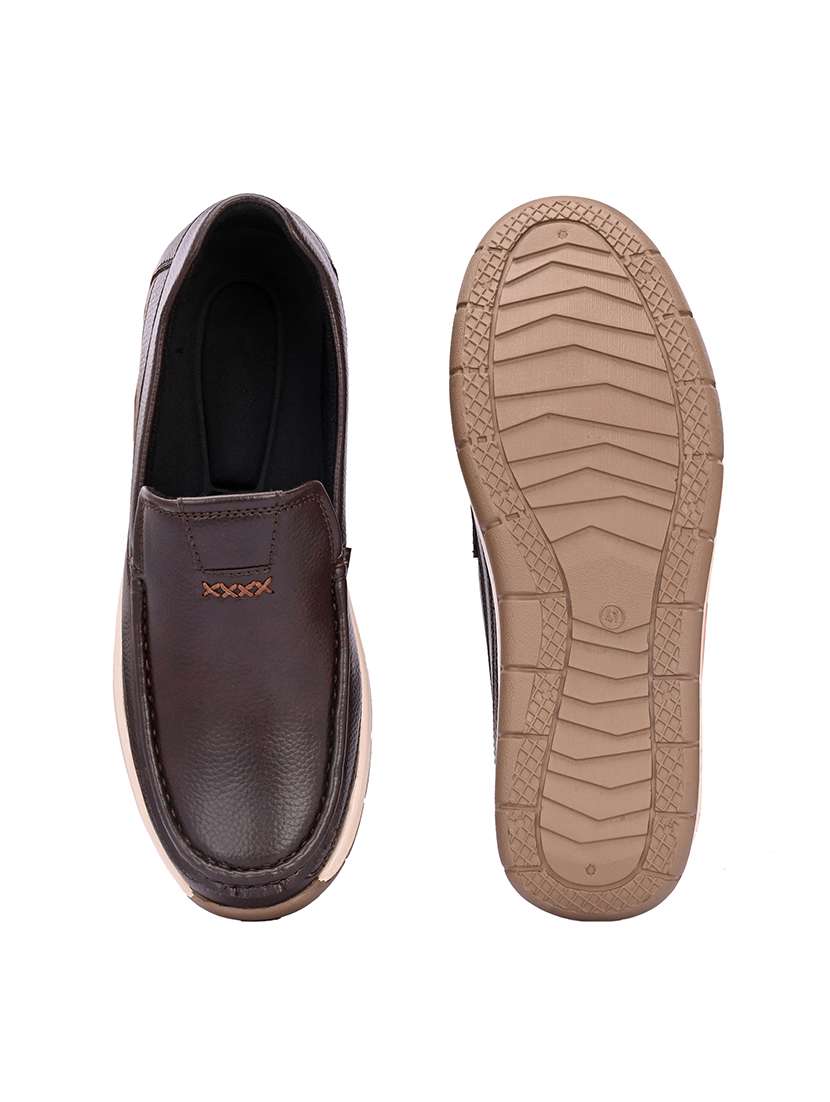 Men Solid Slip On Casual Shoes - 22662489 -  Standard Image - 5