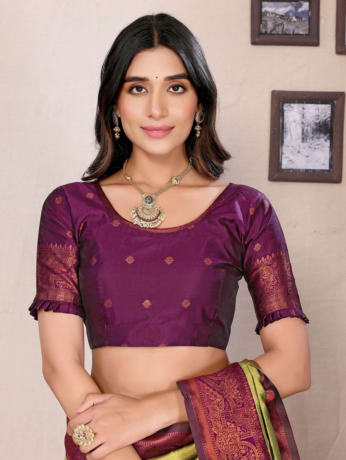 Women Self Design Banarasi Saree With Blouse - 22662918 -  Standard Image - 3