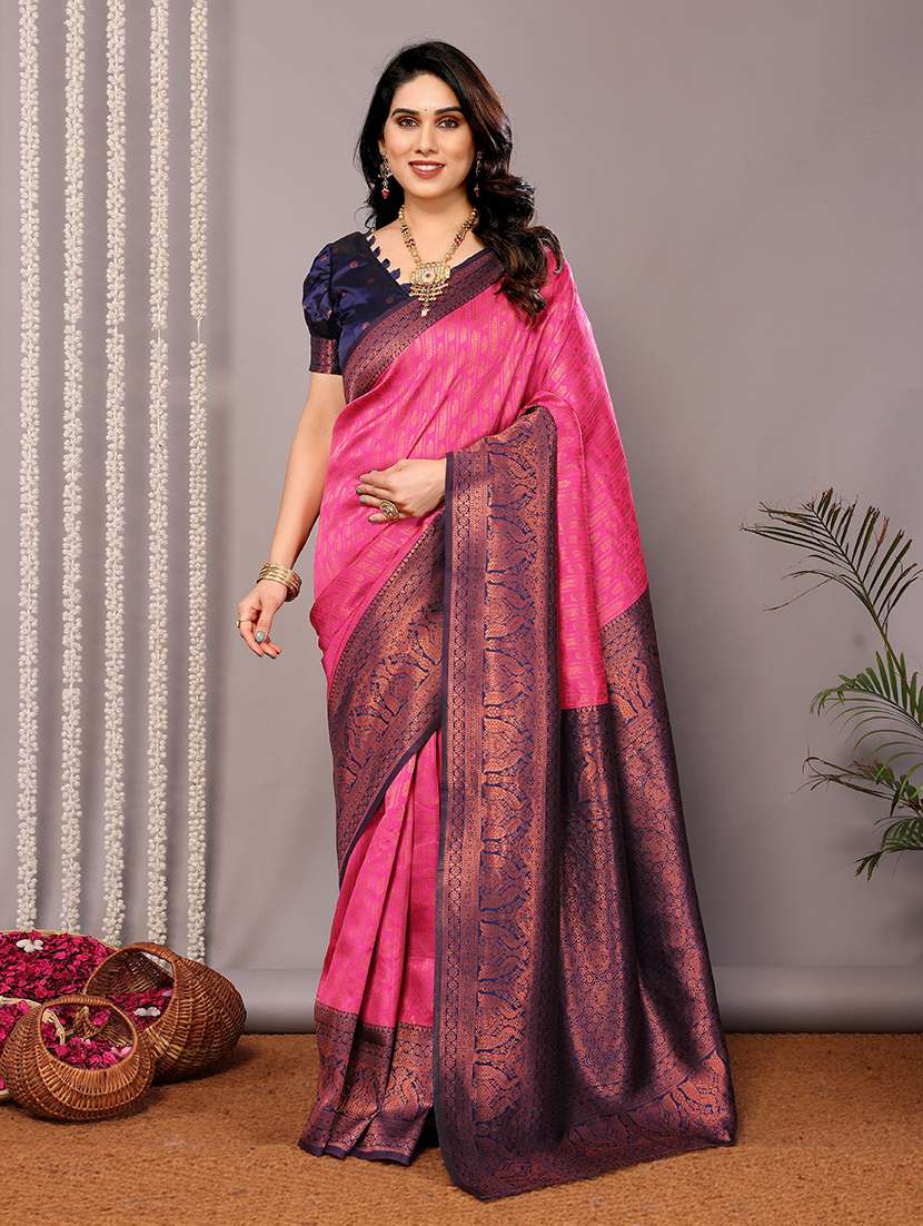 women self design banarasi saree with blouse