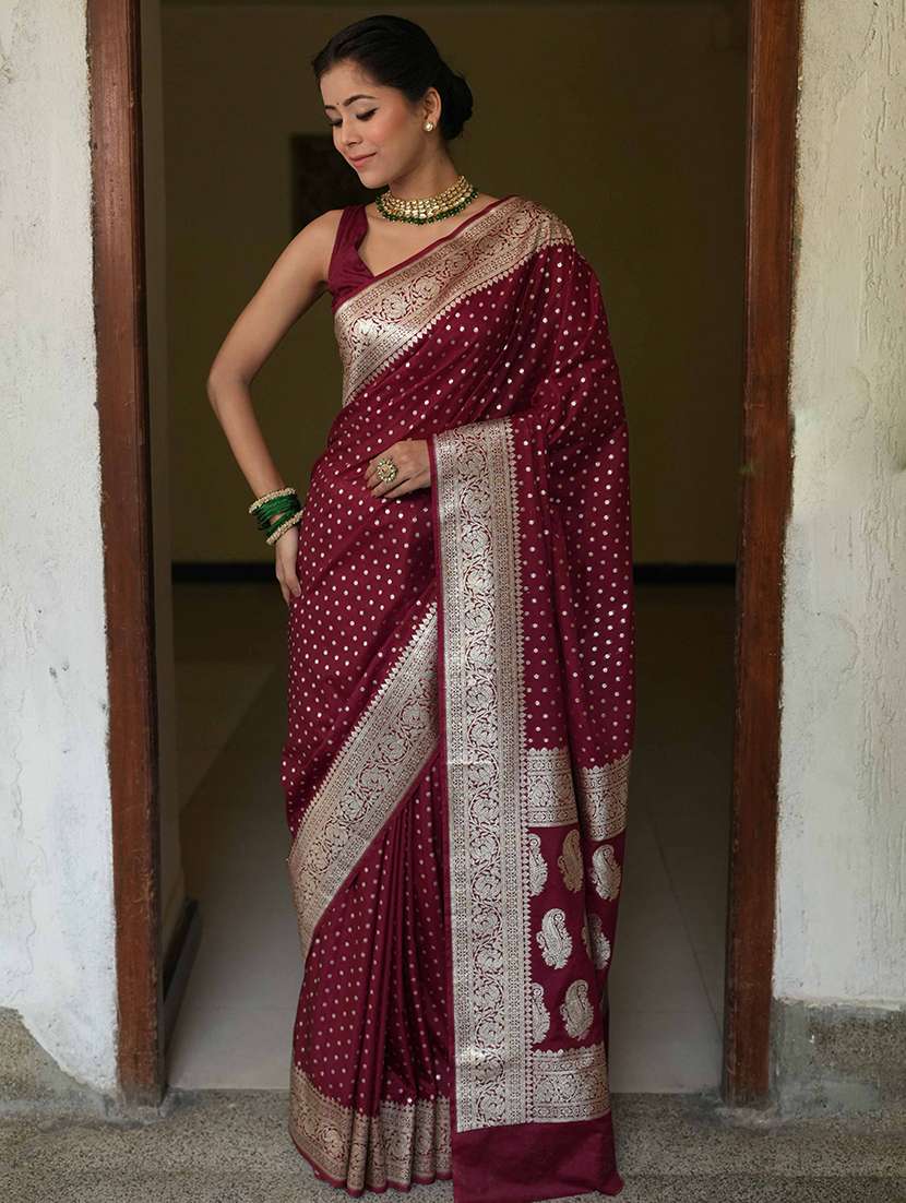 women self design banarasi saree with blouse