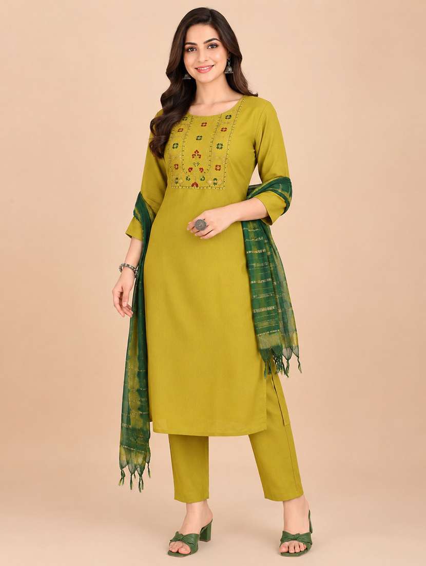 women solid with work three quarter sleeve kurta pant with dupatta set