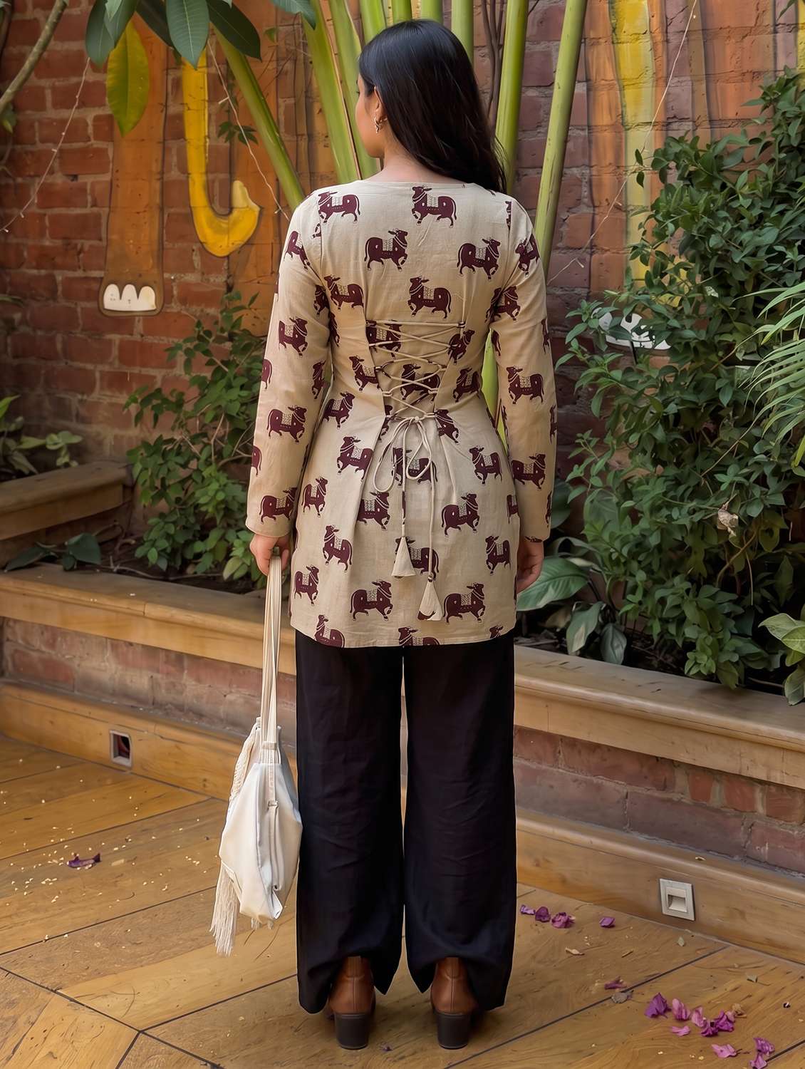 Women Printed Long Sleeves Straight Kurti - 22663920 -  Standard Image - 3