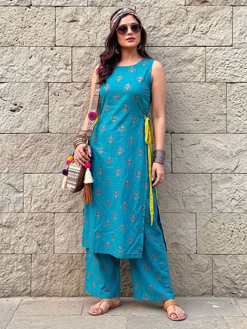 women printed sleeveless ethnic co-ord set