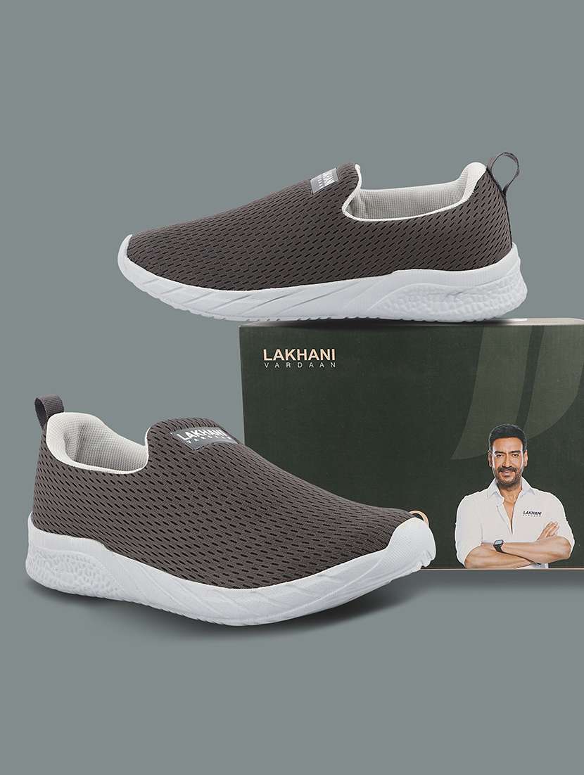 men textured slip on sport shoes