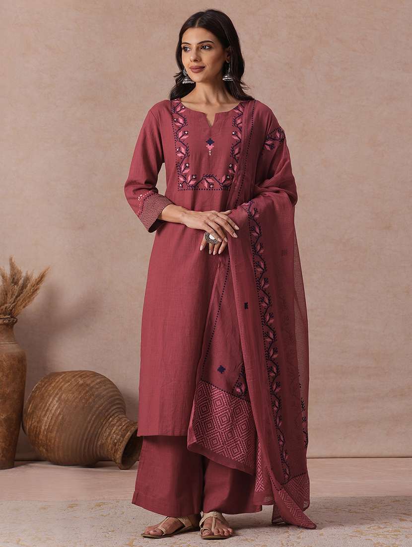 women printed three quarter sleeves kurta palazzo set with dupatta