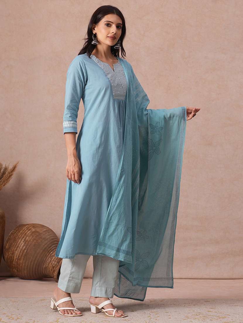 women printed three quarter sleeves kurta palazzo set with dupatta