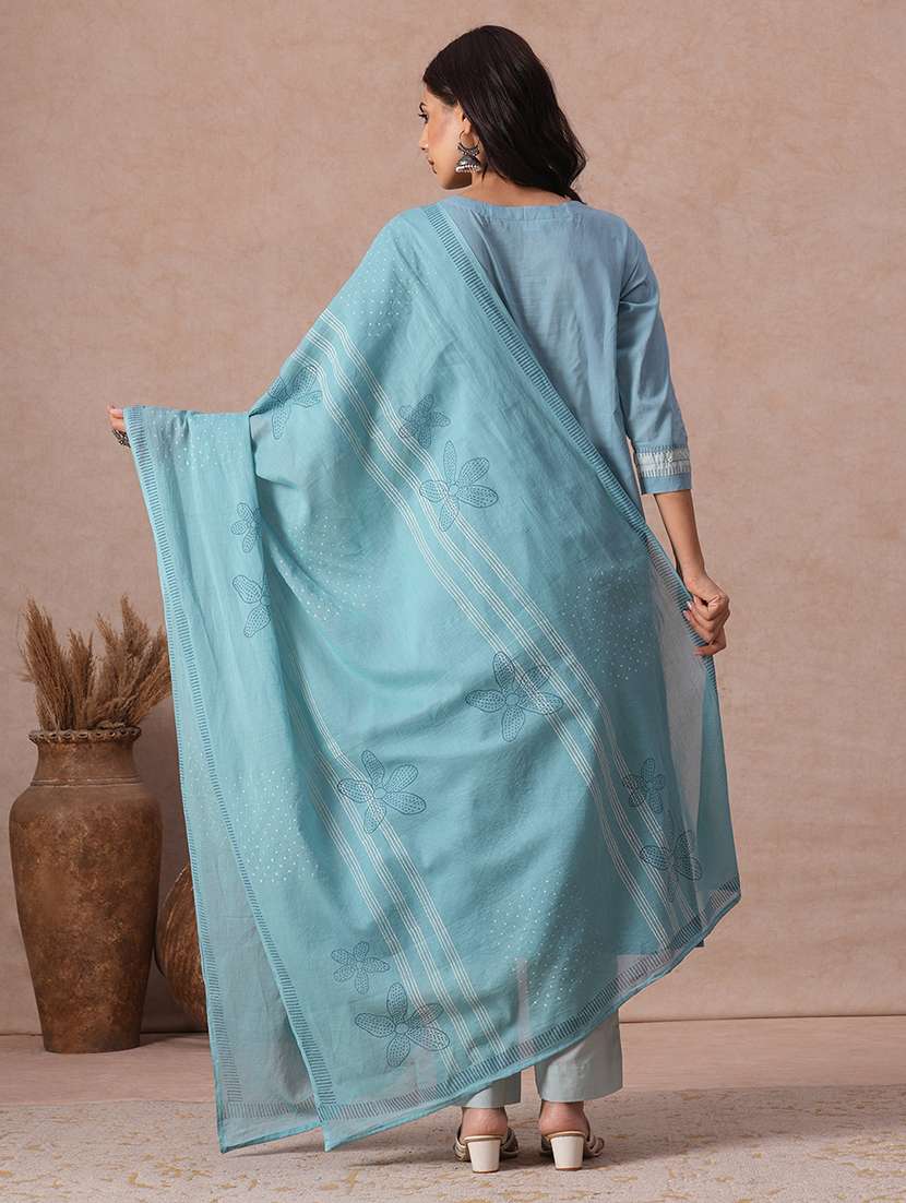 women printed three quarter sleeves kurta palazzo set with dupatta - 22665504 -  Standard Image - 3