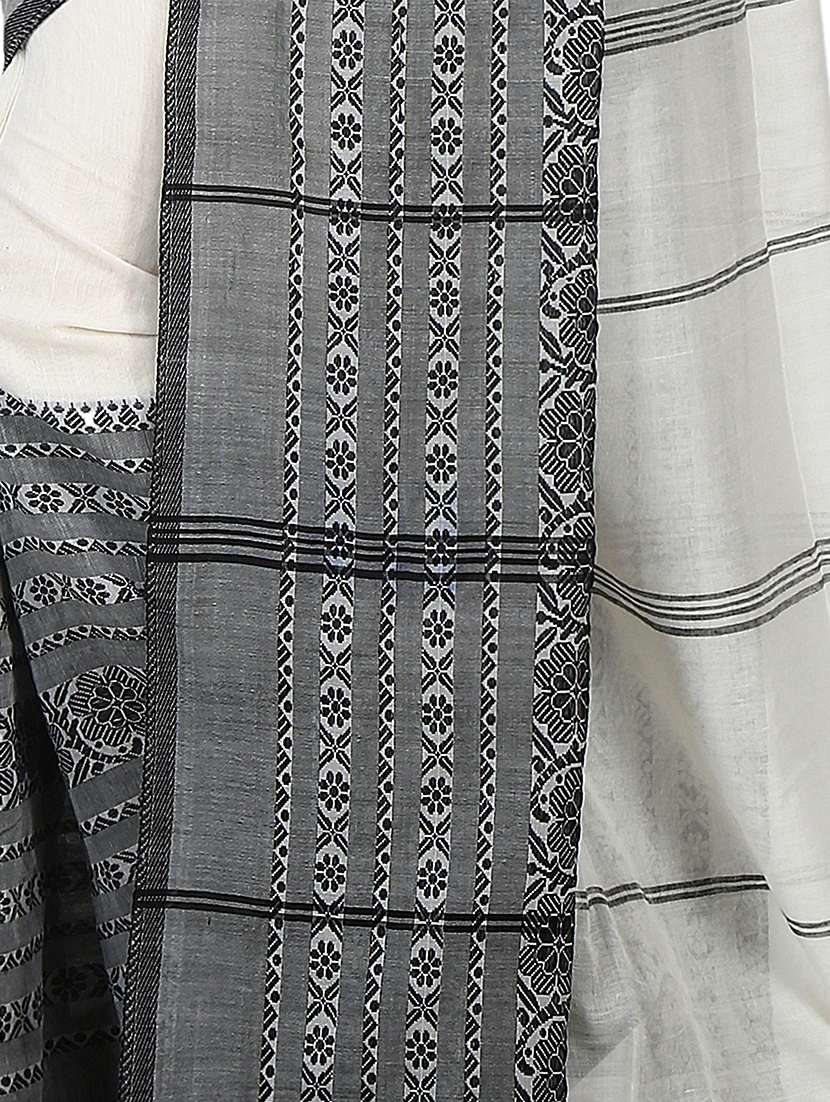 women solid with bordered handloom saree with blouse - 22665521 -  Standard Image - 3