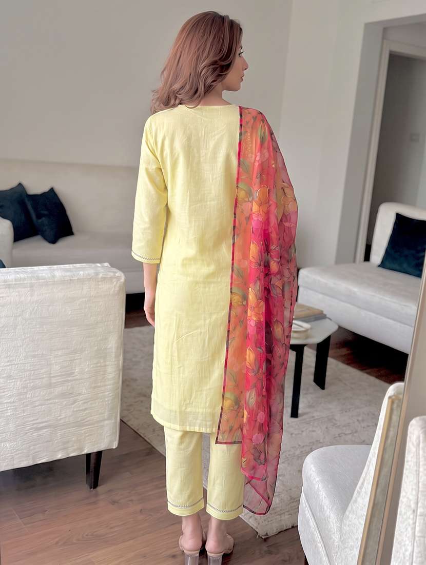 women embroidered three quarter sleeves kurta pant set with dupatta - 22665861 -  Standard Image - 3