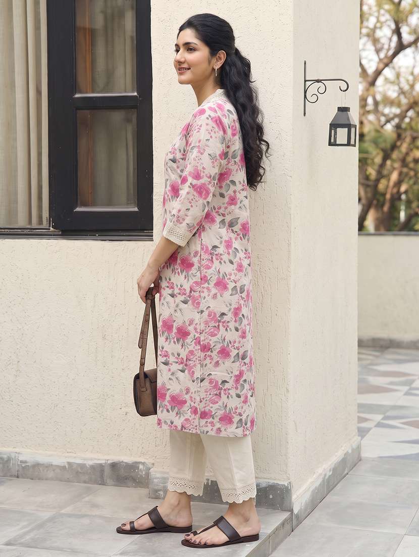 Women Printed Three Quarter Sleeves Kurta Pant Set - 22668270 -  Standard Image - 3