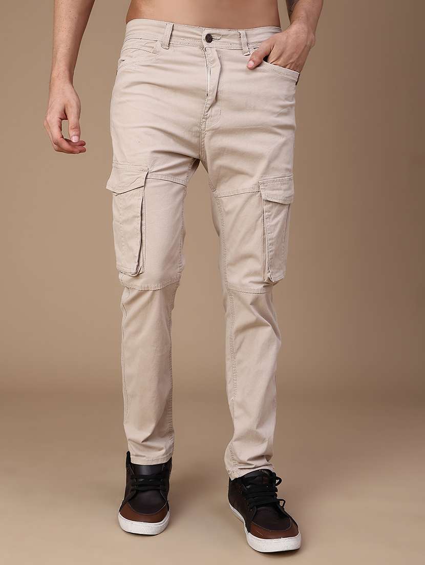 men solid mid rise regular fit cargo 
