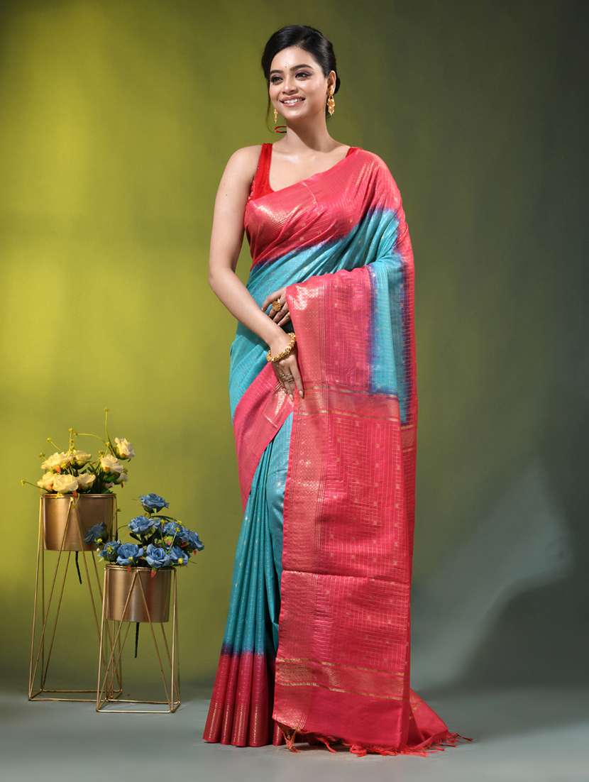 women self design handloom saree with blouse
