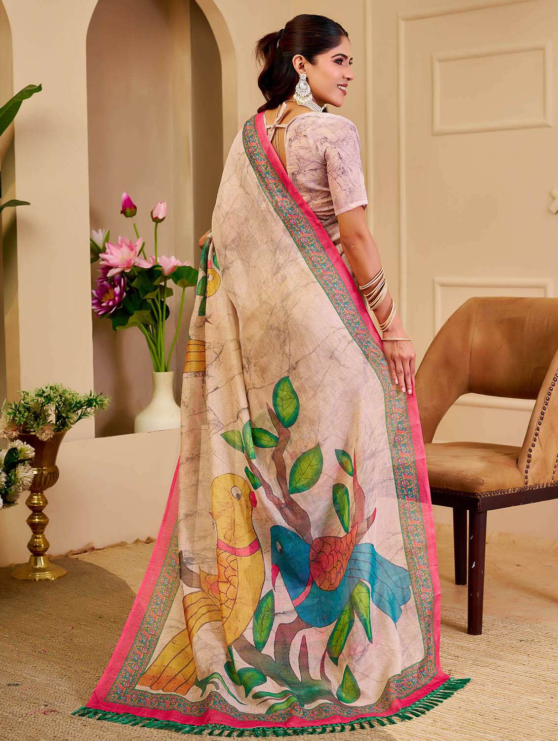 Women Printed Casual Wear Saree With Blouse - 22686620 -  Standard Image - 3
