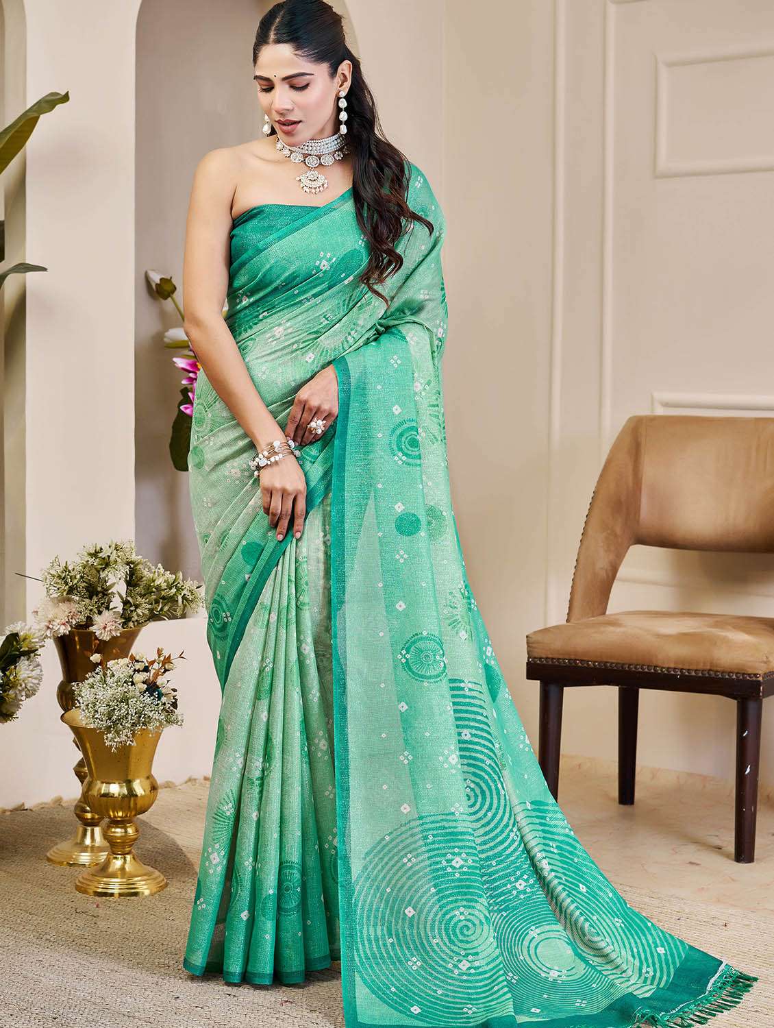 women printed casual wear saree with blouse
